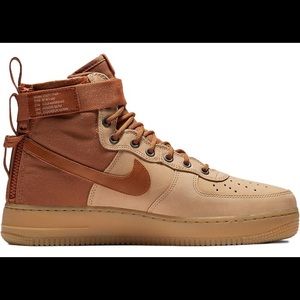 Nike SF Air Force 1 Mid Premium Praline